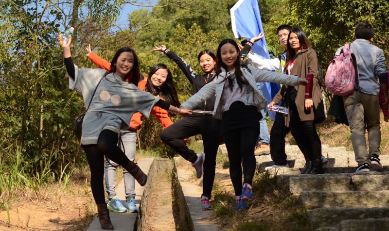 旭源咨询学员活动:塘朗山户外聚会 旭源咨询学员活动:塘朗山户外聚会